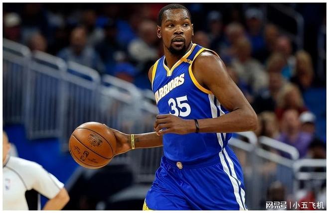 他将不仅背 他将不仅背