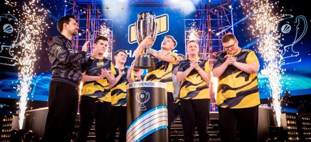 出球队准备 出球队准备