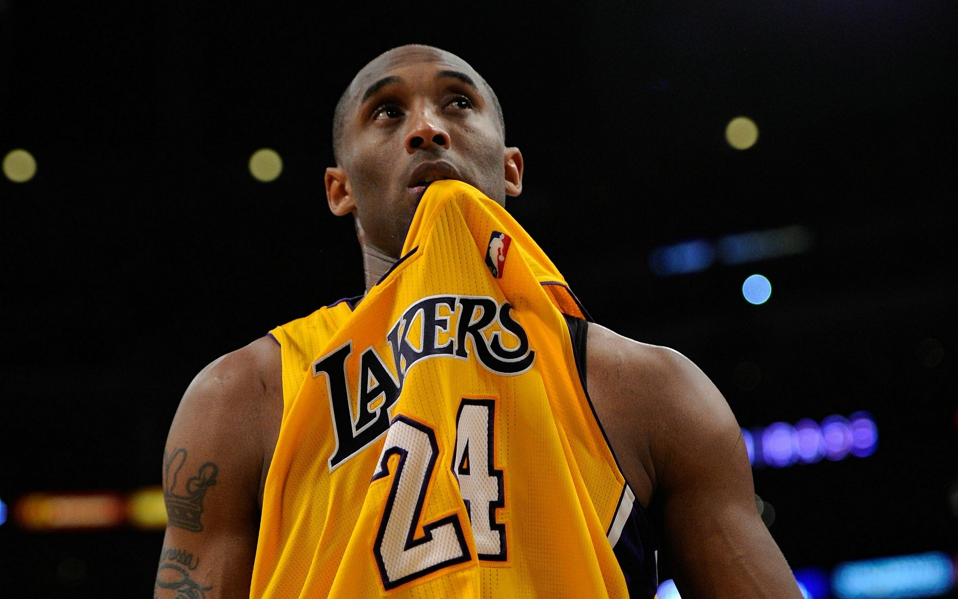 势便显得尤 势便显得尤