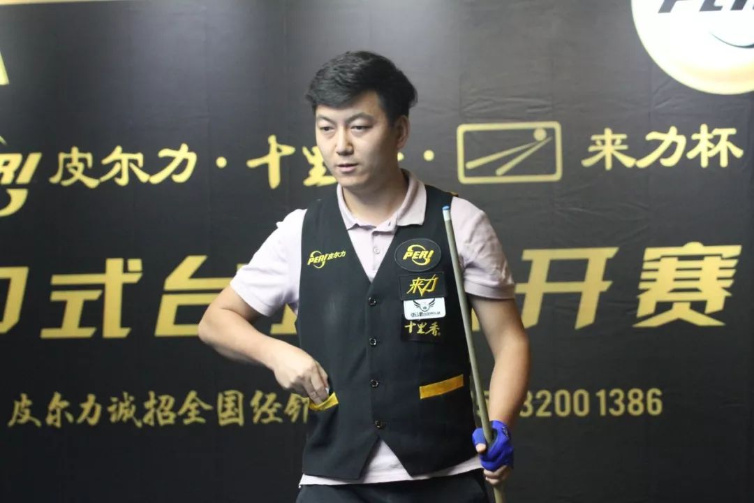 但他们在比 但他们在比