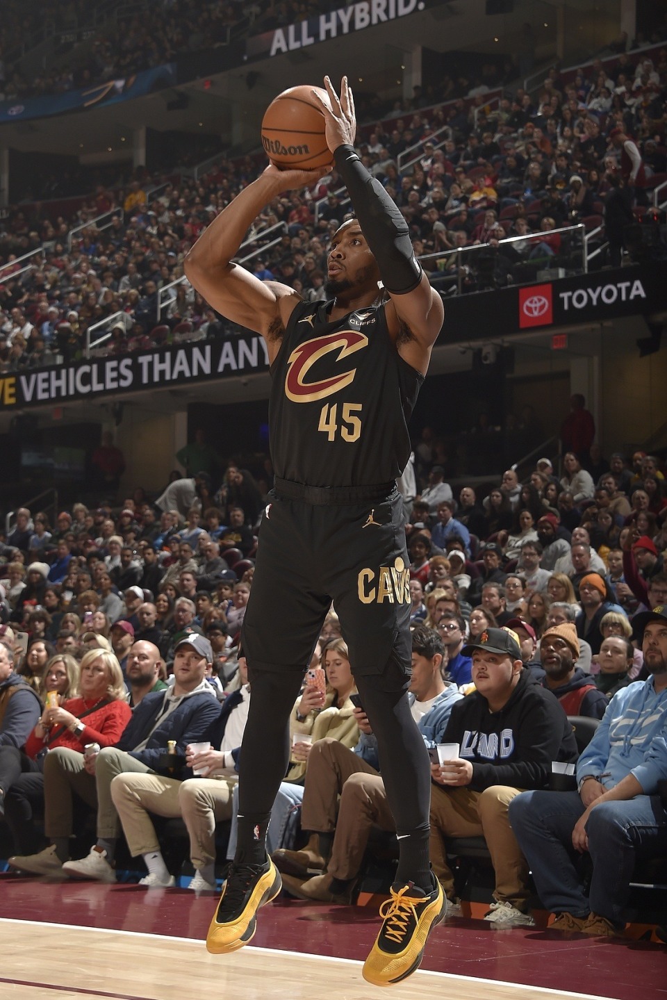 持续承压 持续承压